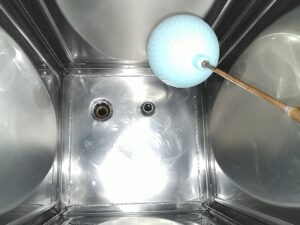 貯水槽清掃3＿株式会社ビルカン